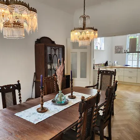 In Historischer Im Zentum Neumuensters