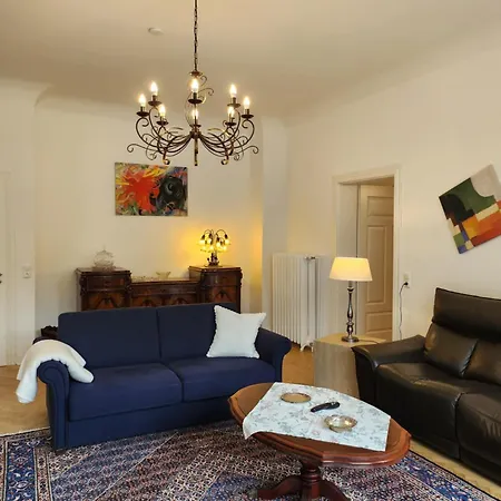 Im Zentum Neumuensters Lejlighed