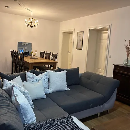 Im Zentum Neumünsters Apartment *